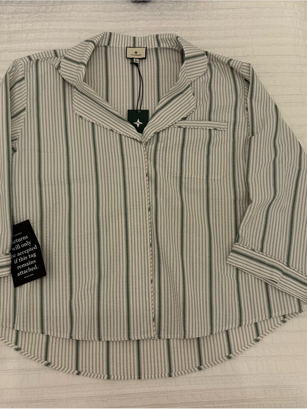 NWT- Tuckernuck Green & White Striped Set - Picture 5 of 7
